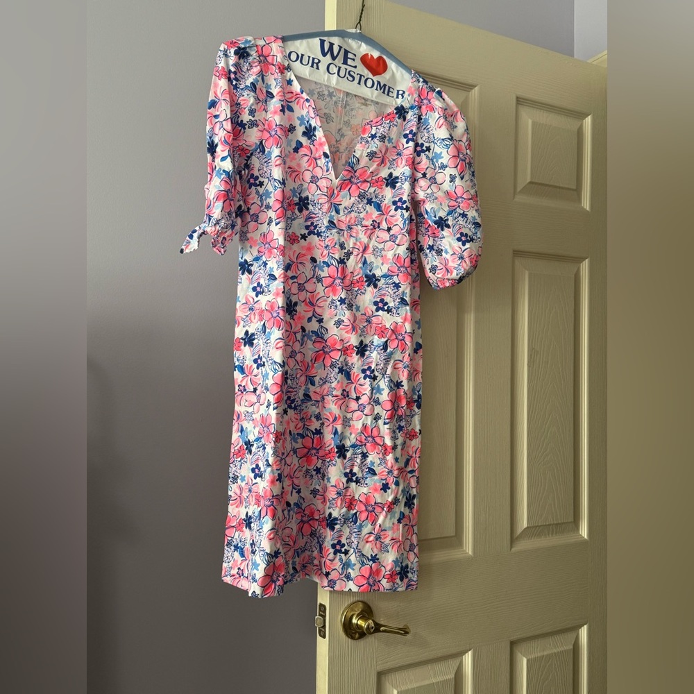 Lilly Pulitzer Pink and navy Puff Sleeve Midi Dress
